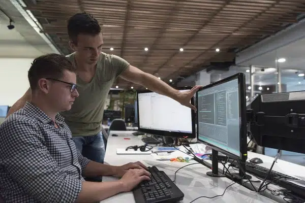 Cómo las soluciones de software a medida pueden optimizar la operación de tu tienda online capacitación de software